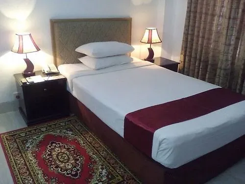 Hotel Lake Breeze Dhaka